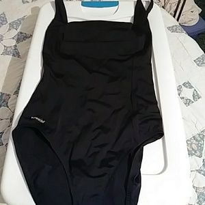 Speedo one piece bathing suit